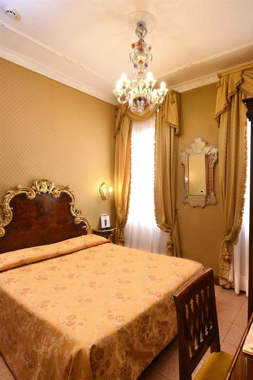 Hotel San Moise Βενετία Εξωτερικό φωτογραφία